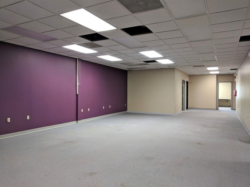 901 W Main St, El Paso, IL 61738